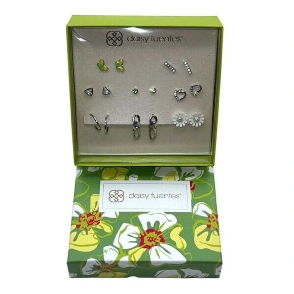 2 NEW Box Sets of Earrings - Daisy Fuentes and MixIt Sensitive Ears - Picture 10 of 14